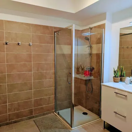 Neuf T2 Calme Avec Terrasse - Proche Marche Liberation *