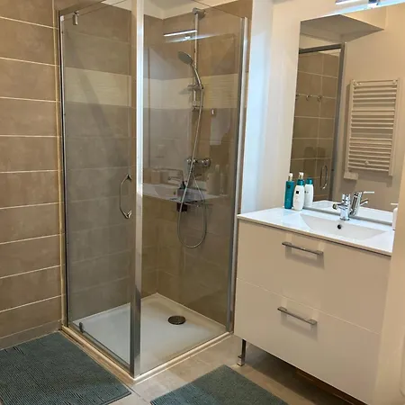 Neuf T2 Calme Avec Terrasse - Proche Marche Liberation Apartment *